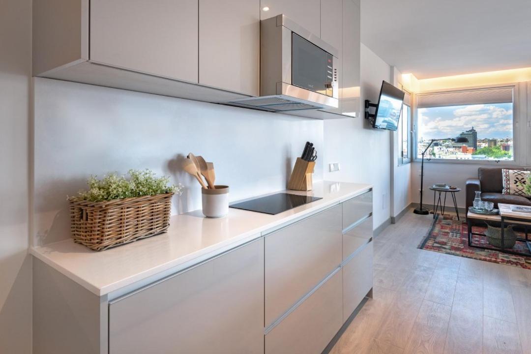 2 Bedrooms 1 Bathroom Furnished - Justicia - Incredible Views - Mintystay Madrid Exterior photo
